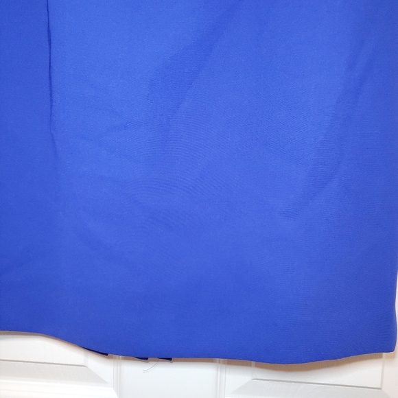 Tahari 2 Piece Skirt Set Sz 10 Blue Top and Skirt - Picture 9 of 14